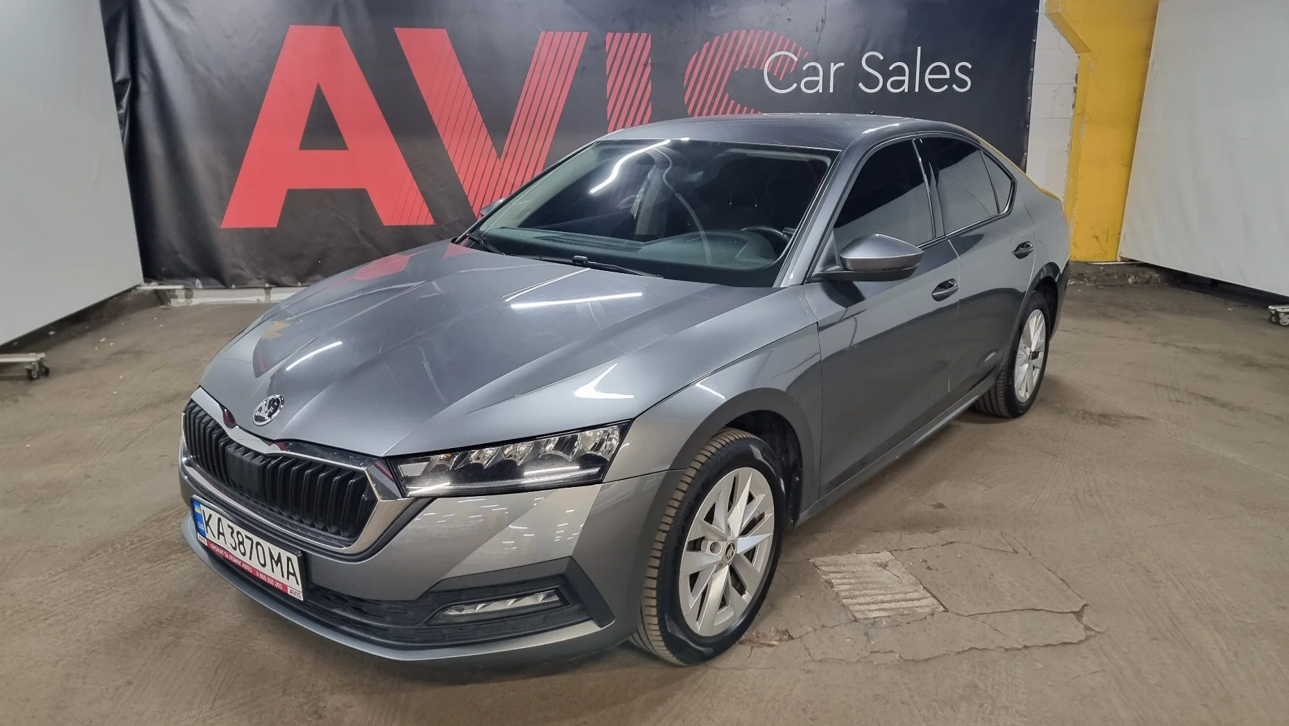 Skoda Octavia photo